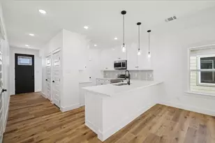 3058 Hardy St, Fort Worth, TX 76106 - Photo 3