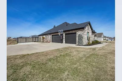 10205 Finch Road, Sanger, TX 76266 - Photo 3