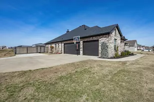 10205 Finch Rd, Sanger, TX 76266 - Photo 3