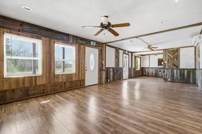 705 E Pine St Street, Edgewood, TX 75117 - Photo 11