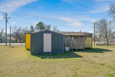 705 E Pine St Street, Edgewood, TX 75117 - Photo 9
