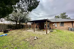 3920 Savannah Dr, Garland, TX 75041 - Photo 25