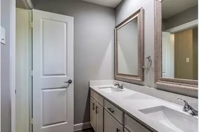 514 Hunters Glen Street, Lewisville, TX 75067 - Photo 19