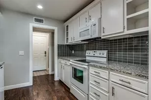 514 Hunters Glen St, Lewisville, TX 75067 - Photo 7