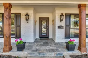 1710 N Dickerson, Pantego, TX 76013 - Photo 3