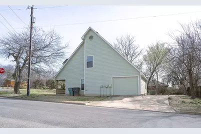 704 S Dewey Avenue, Sherman, TX 75090 - Photo 27