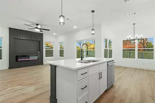 3702 Penelope St, Dallas, TX 75210 - Photo 9