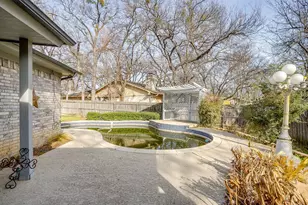 612 Melbourne Ct, Hurst, TX 76053 - Photo 15