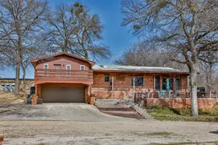 231 Hickory St, Lindsay, TX 76250 - Photo 1