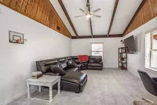 231 Hickory St, Lindsay, TX 76250 - Photo 5