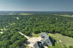 1754 Highland Dr, Whitney, TX 76692 - Photo 1