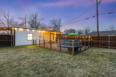 110 E Houston Street, Leonard, TX 75452 - Photo 7