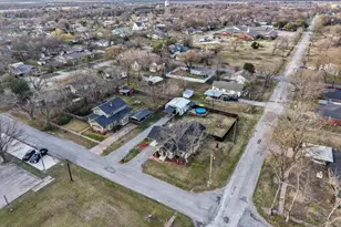 110 E Houston St, Leonard, TX 75452 - Photo 37