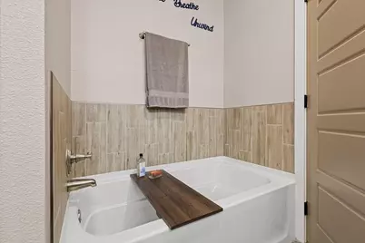 110 E Houston Street, Leonard, TX 75452 - Photo 25