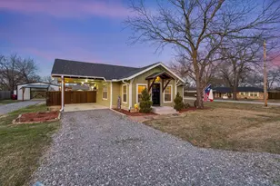 110 E Houston St, Leonard, TX 75452 - Photo 1