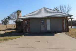 108 Creekview Cir, Maypearl, TX 76064 - Photo 13