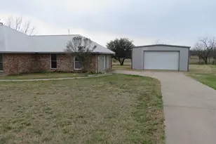 108 Creekview Cir, Maypearl, TX 76064 - Photo 1