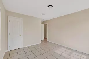 818 19th St, Grand Prairie, TX 75050 - Photo 27