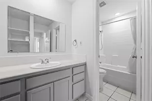 808 Betty Ct, Hurst, TX 76053 - Photo 13