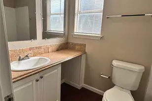 2818 S Fielder Rd, Arlington, TX 76015 - Photo 15