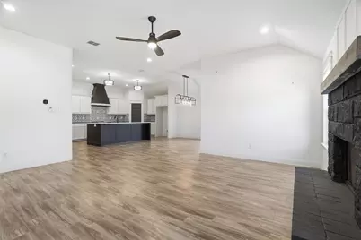 929 Tesslynn Avenue, Godley, TX 76044 - Photo 13