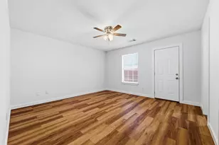 810 Betty Ct, Hurst, TX 76053 - Photo 7