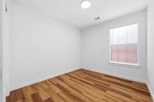 810 Betty Ct, Hurst, TX 76053 - Photo 9