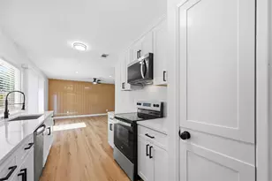 6301 Glenmoor Dr, Garland, TX 75043 - Photo 3