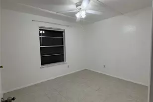 1812 Redwood St, Arlington, TX 76014 - Photo 9