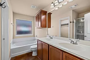 4205 Sapphire Ln, Granbury, TX 76049 - Photo 23