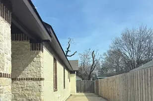 704 S Clinton Ave, Dallas, TX 75208 - Photo 13