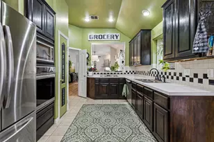 2136 Pritchard Dr, Grapevine, TX 76051 - Photo 7