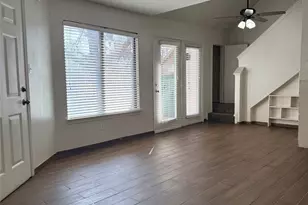 2300 Bamboo Dr, Arlington, TX 76006 - Photo 7