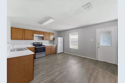 8133 Montecito Drive, Denton, TX 76210 - Photo 11