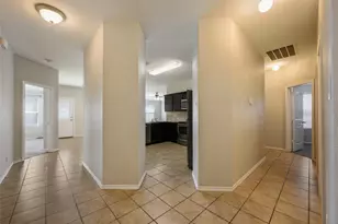 8228 Windsor Forest Dr, Fort Worth, TX 76120 - Photo 5