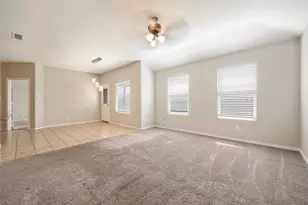 8228 Windsor Forest Dr, Fort Worth, TX 76120 - Photo 9