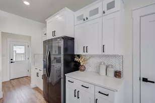 3230 6th Ave, Fort Worth, TX 76110 - Photo 9