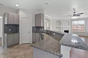 1525 Dimmit Dr, Carrollton, TX 75010 - Photo 5