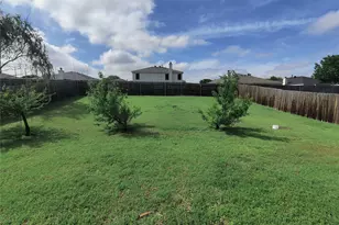 1405 Anglican Dr, Arlington, TX 76002 - Photo 5