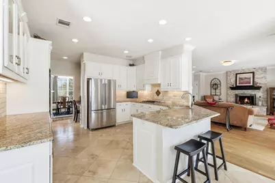 801 Bent Tree Drive, Euless, TX 76039 - Photo 13