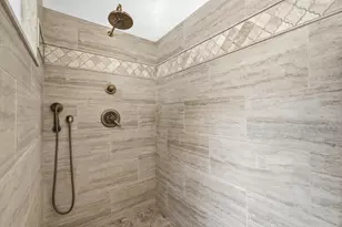 801 Bent Tree Dr, Euless, TX 76039 - Photo 29