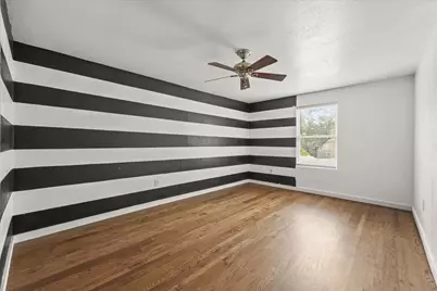 1207 Engle Avenue, Dallas, TX 75224 - Photo 9