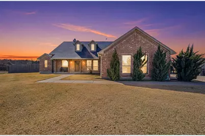 144 Brady Coleman Lane, Springtown, TX 76082 - Photo 1