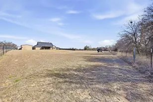 144 Brady Coleman Ln, Springtown, TX 76082 - Photo 35
