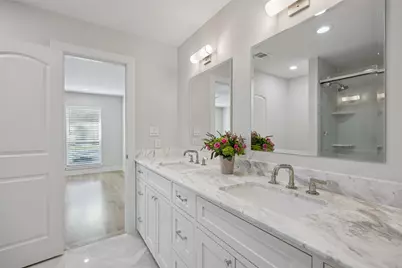 11010 Russwood Circle, Dallas, TX 75229 - Photo 29