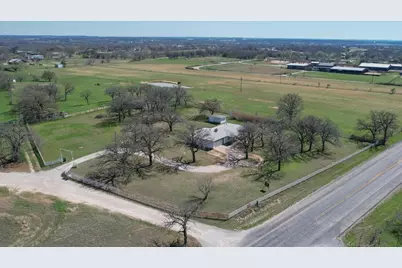 102 Middleton Court, Weatherford, TX 76087 - Photo 1