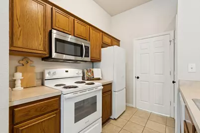 1425 Devonshire Drive, Aubrey, TX 76227 - Photo 9