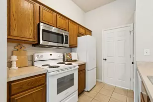 1425 Devonshire Dr, Aubrey, TX 76227 - Photo 9