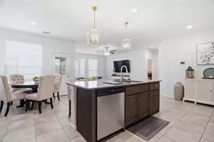 729 Key Deer Dr, Burleson, TX 76028 - Photo 9