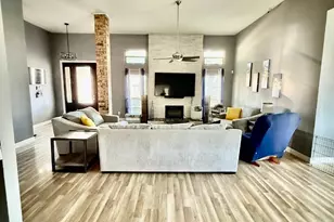 3 Holden Cir, The Colony, TX 75056 - Photo 3